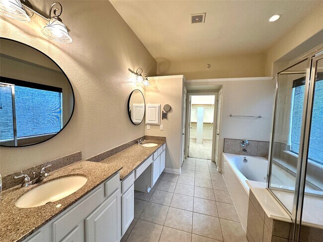 Building Photo - 26223 Longmont Park Ln