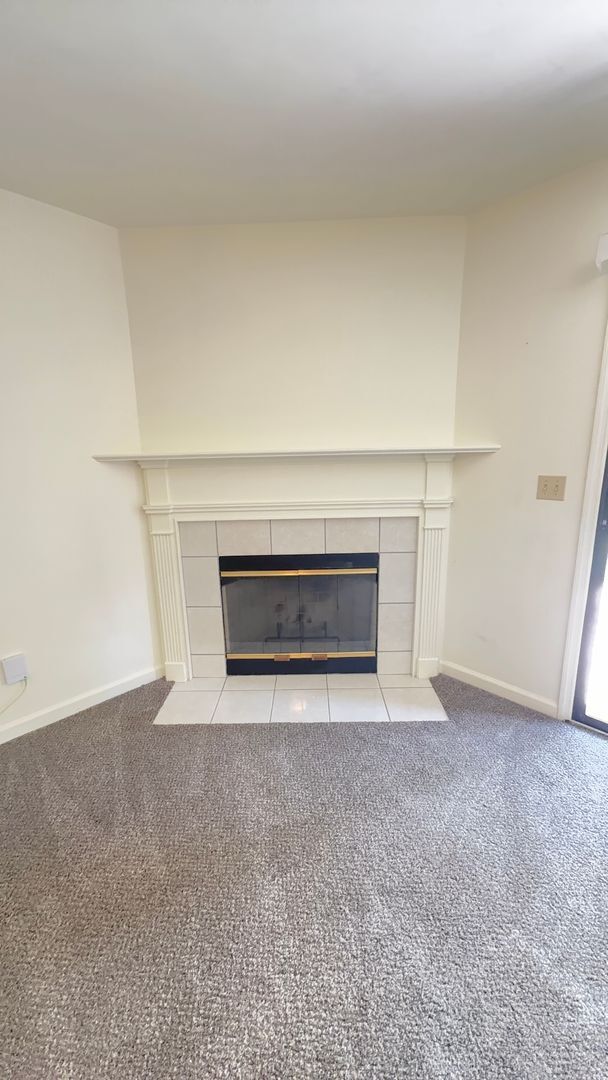Building Photo - 4414 Stratfordshire Ct