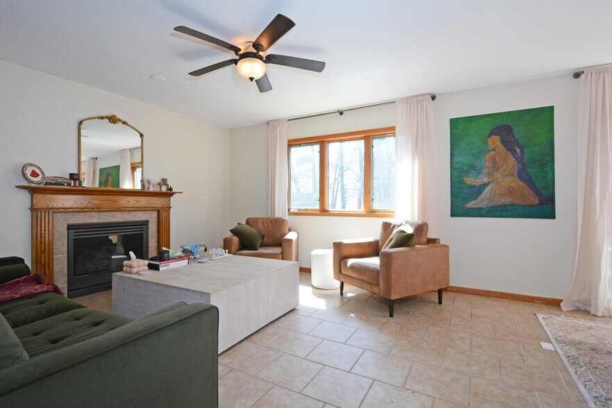 Building Photo - 2276 130th Ave NW