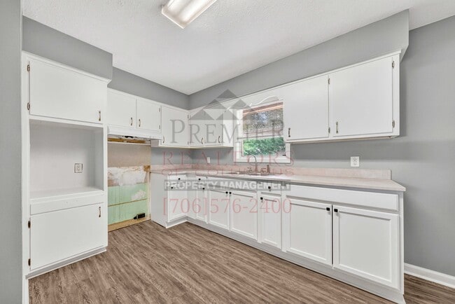Building Photo - 1722 Emerson Ave