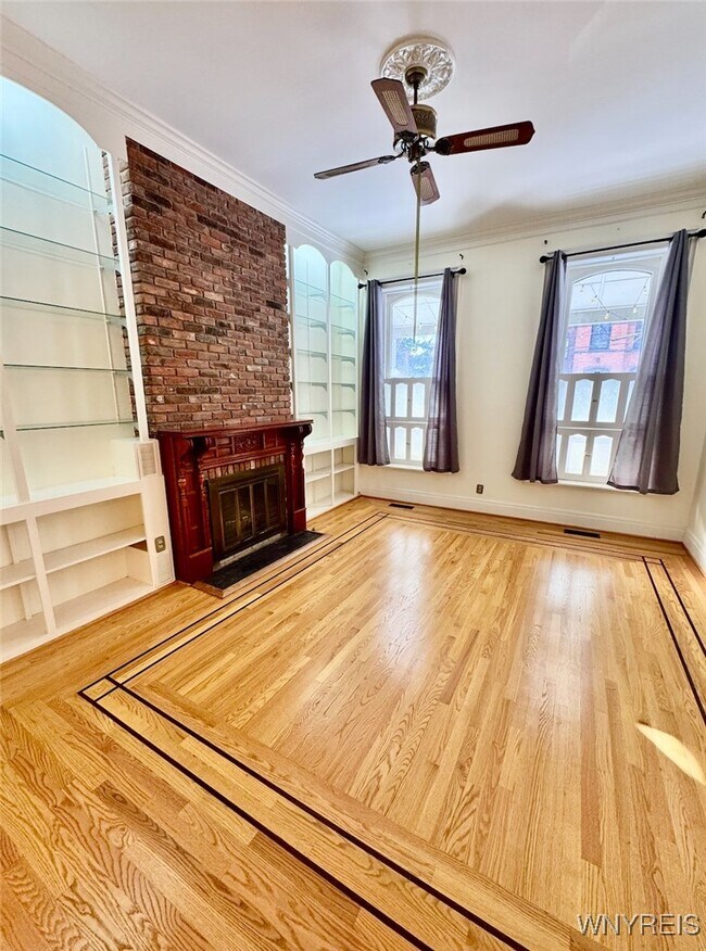 Building Photo - 25 Whitney Pl