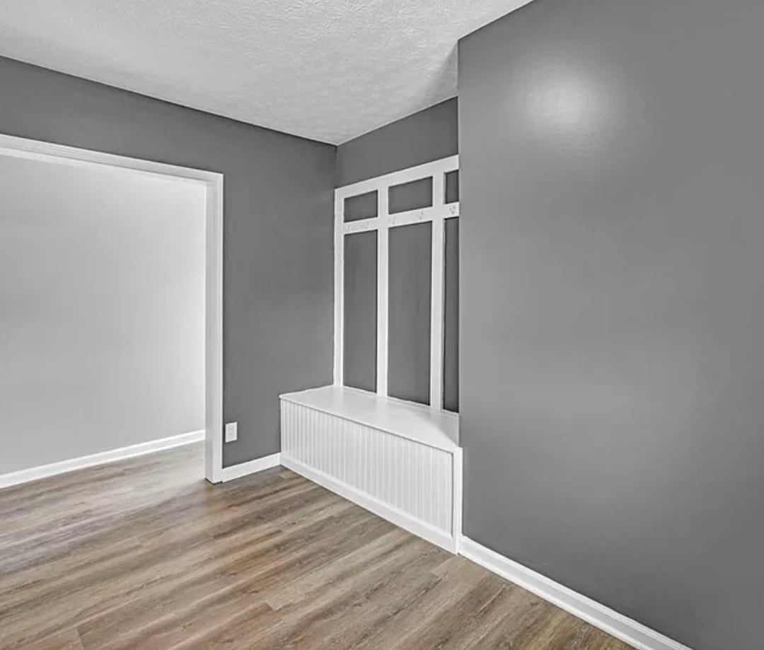 Building Photo - 204 Grove Ave