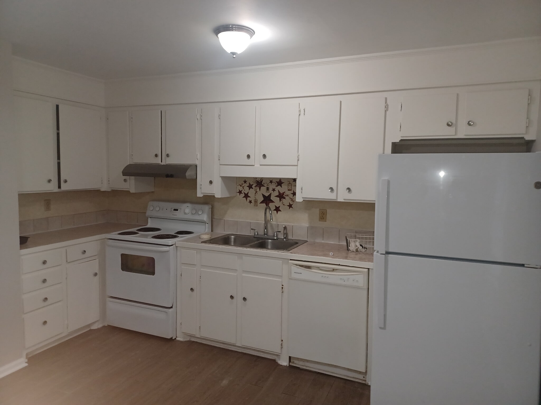 Building Photo - 1440 Storie St