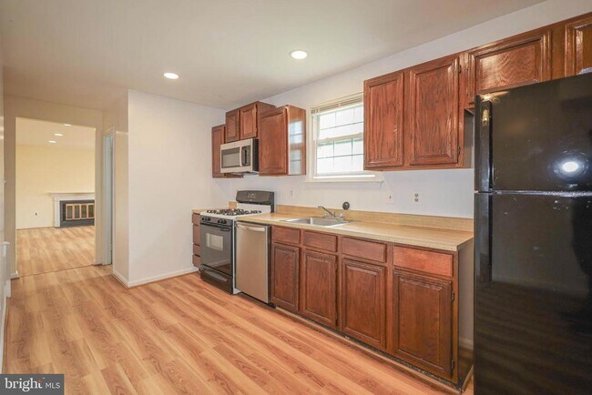 Building Photo - 8812 Alliston Hollow Way
