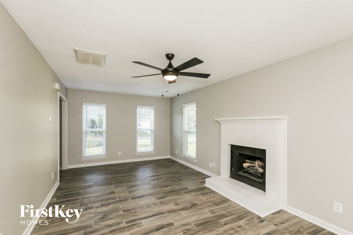Building Photo - 8416 Leeper Dr