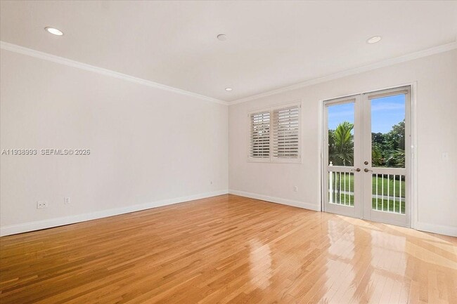 Building Photo - 1109 Campo Sano Ave