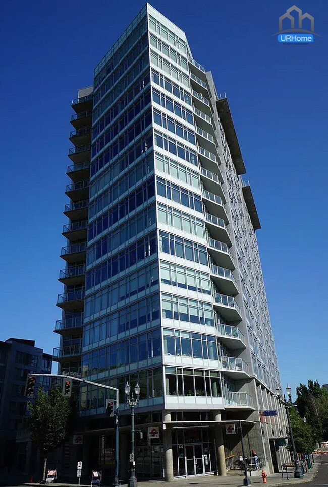 Building Photo - Elevated City Living: Expansive 2-Bed, 2-Bath Condo in Portland – Parking & Most Utilities Included!