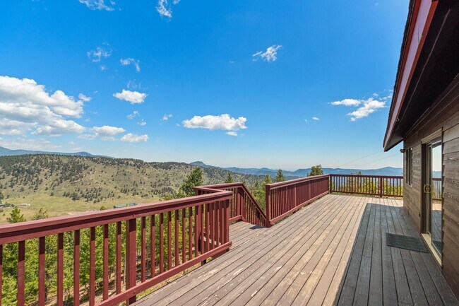 Building Photo - 848 Aspen Dr