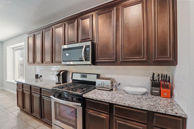 Building Photo - 3134 Grand Bay Dr