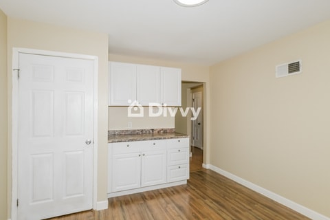 Building Photo - 2511 Hood Ave