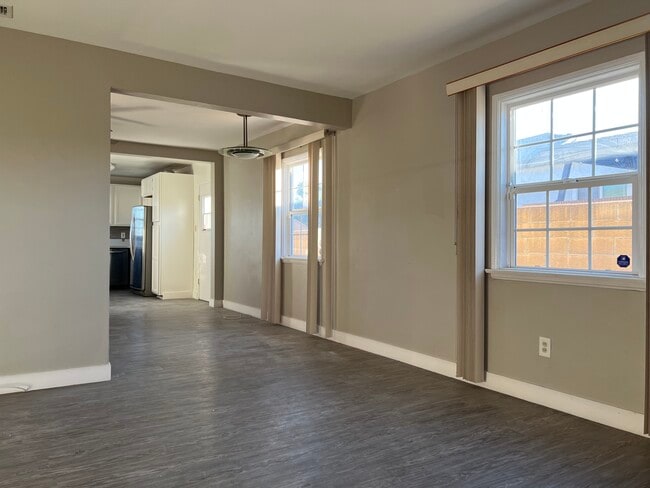 Building Photo - 138 E 124th St