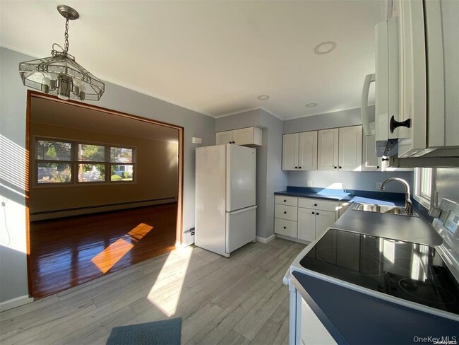 Building Photo - 52 Grand Pl