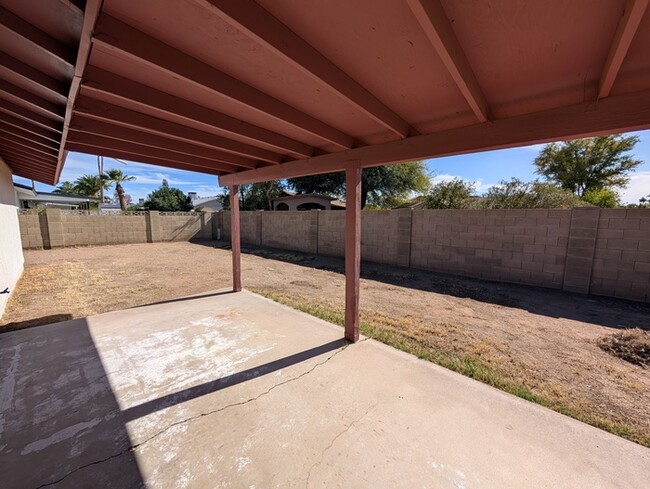 Building Photo - North Phoenix With Garage