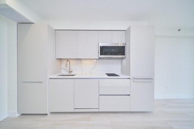 Building Photo - 0 bedroom in Brooklyn NY 11230