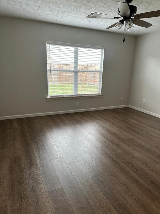 Building Photo - 19238 Anthurium Ct