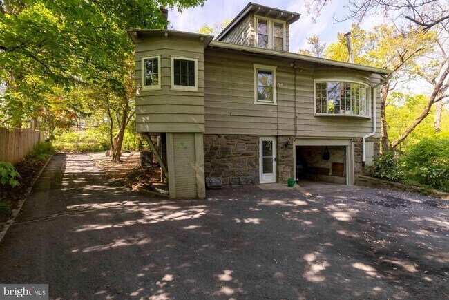 Building Photo - 9343 Stenton Ave