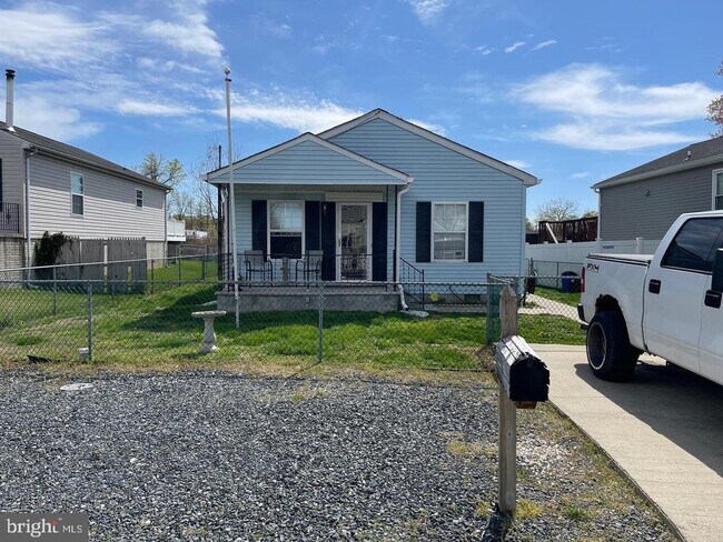 Primary Photo - 3929 Glenhurst Rd