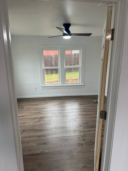 Building Photo - 2603 Ross Ave