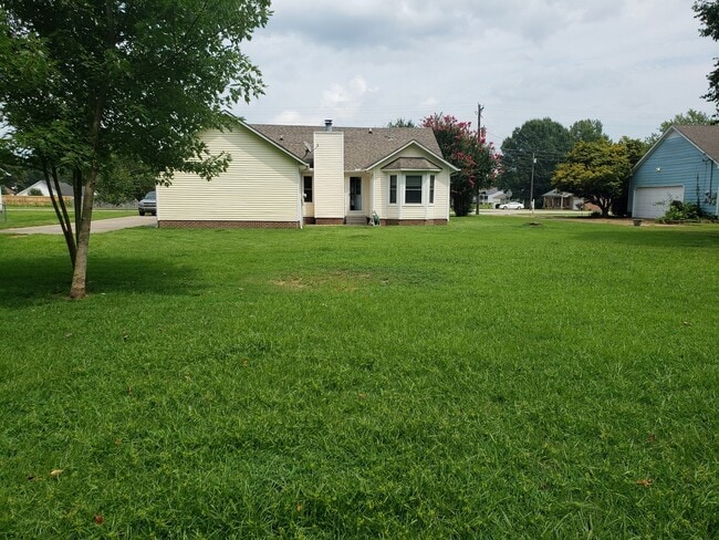 Building Photo - Northmeade Woods Subdivision