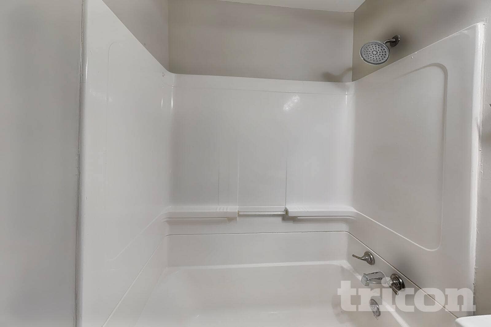 Building Photo - 1811 Inner Cir Dr