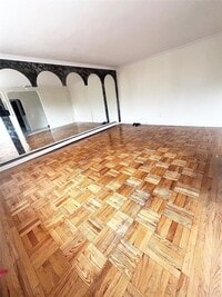 Building Photo - 9 Breglia St