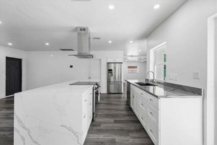Building Photo - 1650 NW 9th St