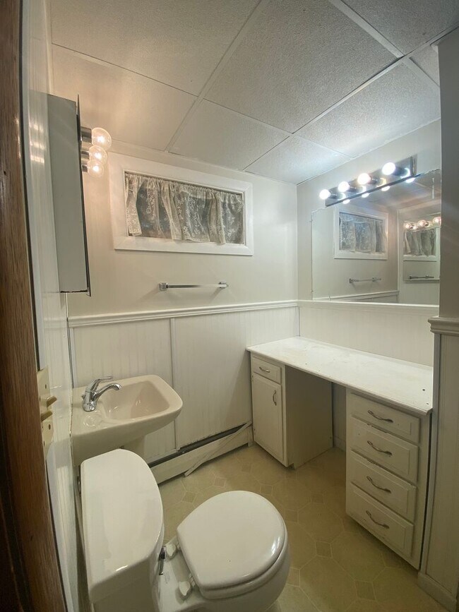 Building Photo - $2,200 | 4 Bedroom, 2 Bathroom Multi Floor House | No Pets | Available for August 1st, 2026 Move In!