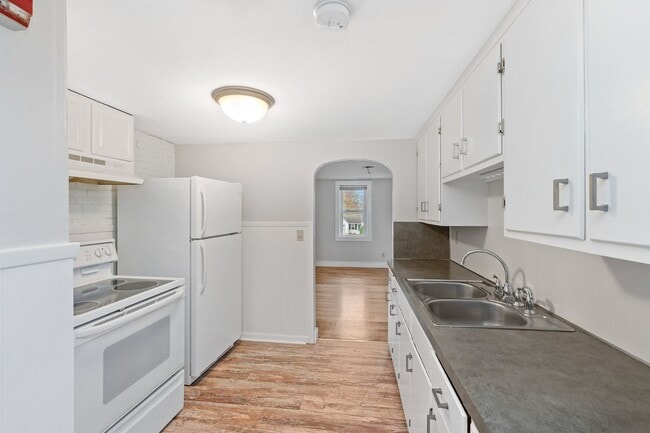 Building Photo - 3745 Mendon Rd