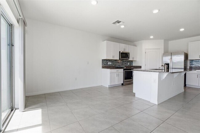 Building Photo - 1467 Riverboat Dr