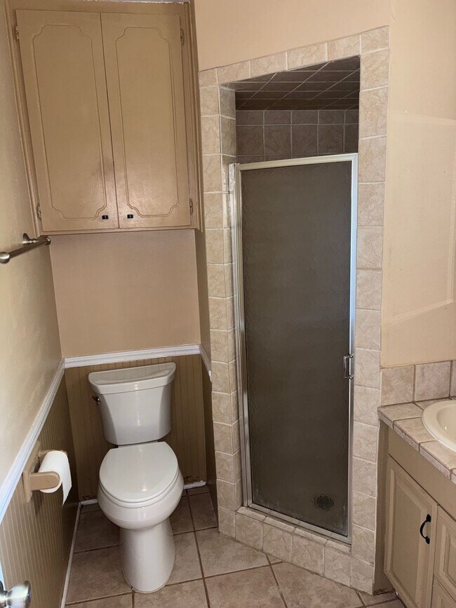 Building Photo - 3 Bedroom 2 Bathroom Georgetown Home