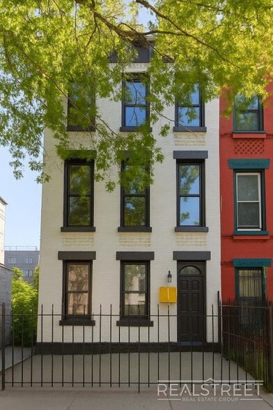 Building Photo - Brand New Upper Duplex in Bed Stuy Townhouse!