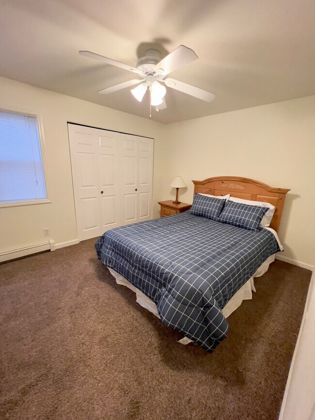 Building Photo - 3106 Village Ct