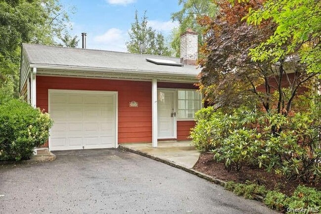 Building Photo - 93 Seton Dr