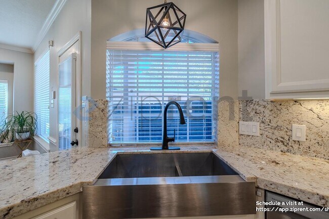 Building Photo - 12503 Pierwood Ct