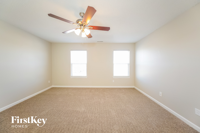 Building Photo - 623 Rocky Meadow Dr