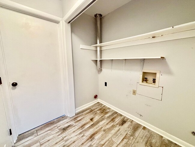 Building Photo - Stunning Virginia Beach Condo with Waterfr...