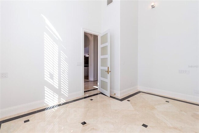 Building Photo - 25 Leeward Island