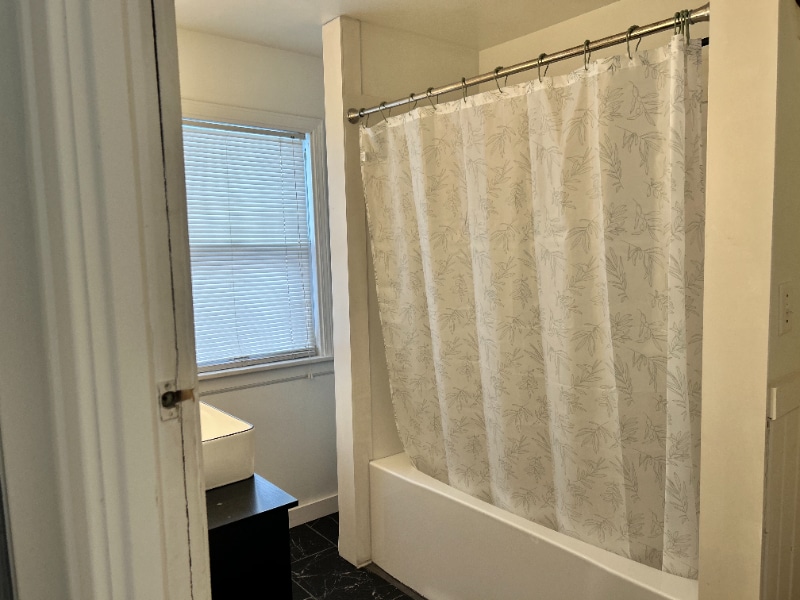 Building Photo - 40 Benjamin Ave SE