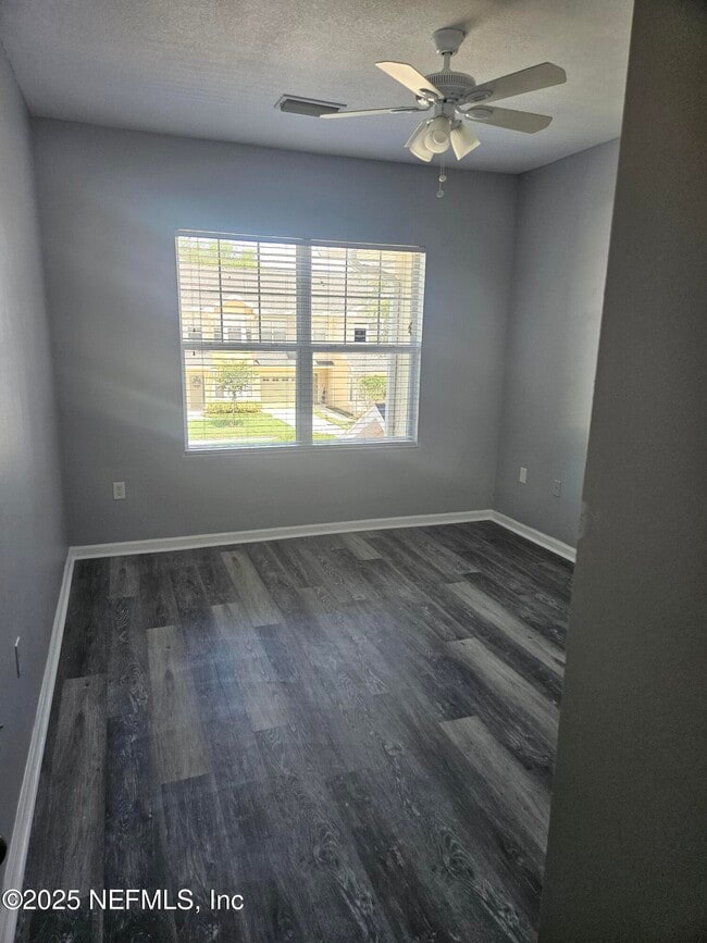 Building Photo - 3750 Silver Bluff Blvd