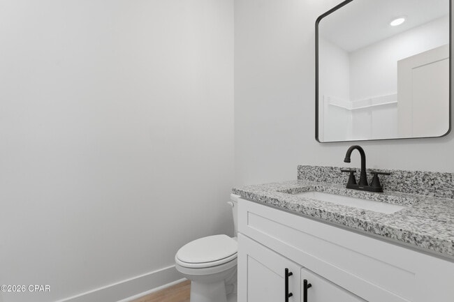 Building Photo - 2316 E 19th Pl