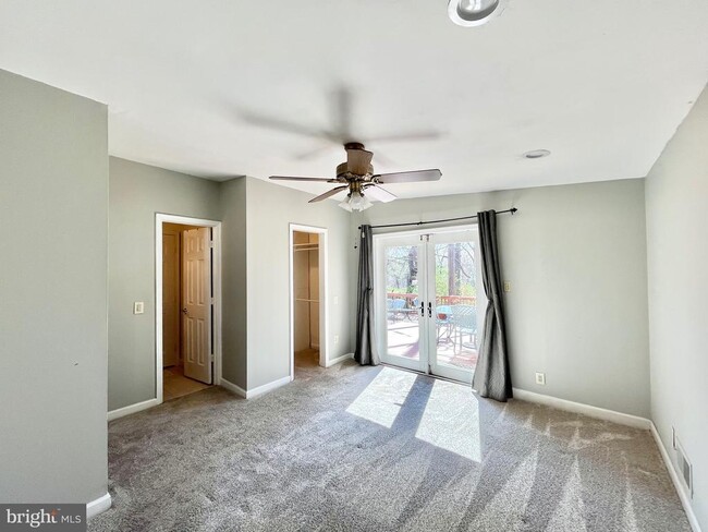 Building Photo - 5650 Gary Ave