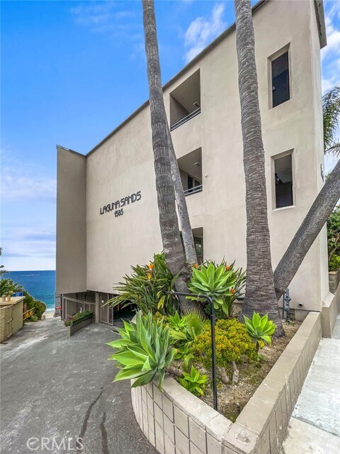 Building Photo - 1585 S Coast Hwy