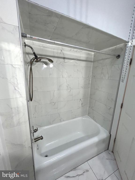 Building Photo - 5226 W Berks St