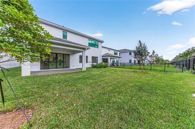 Building Photo - 2722 NW 87th Ter