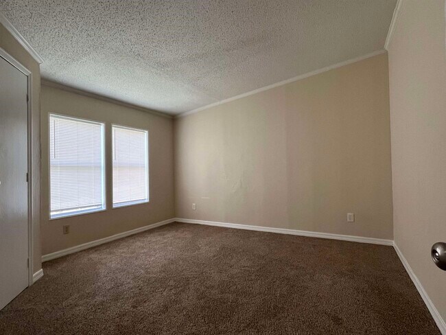 Building Photo - 1340 Thompson Bailey Rd