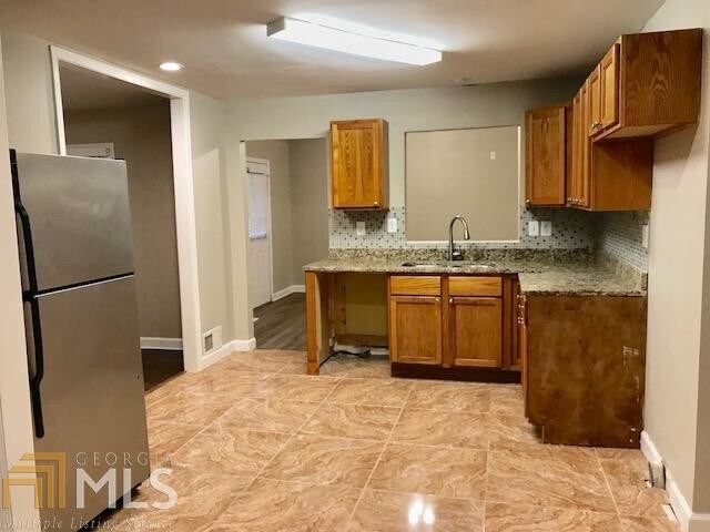 Building Photo - 1960 W Kimberly Rd SW