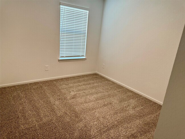 Building Photo - 23548 Skyward Ln