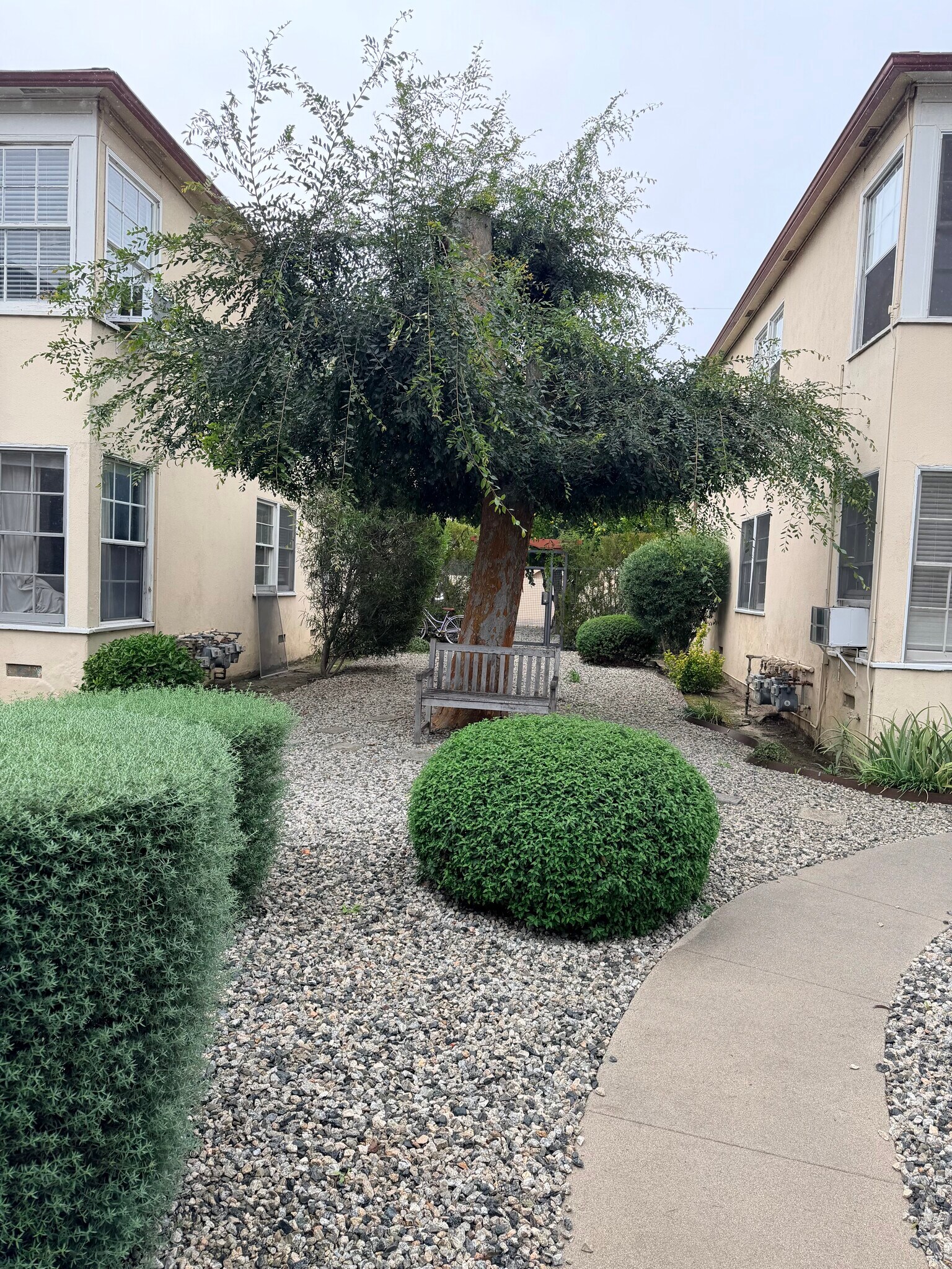 Building Photo - 4319 Cahuenga Blvd