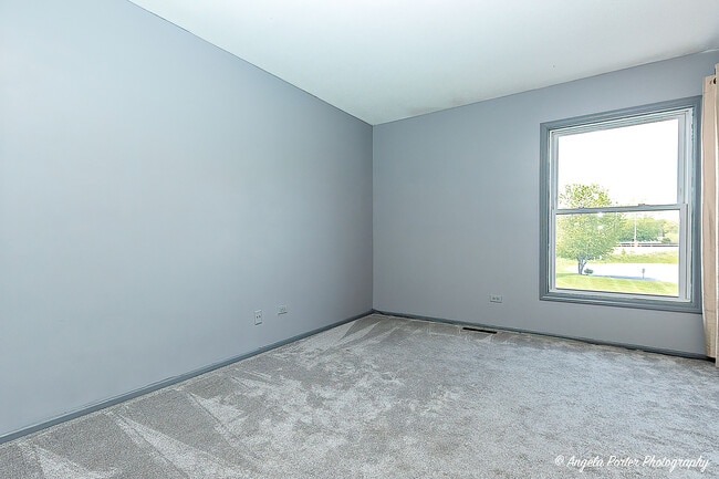 Building Photo - 1402 Inverrary Ln