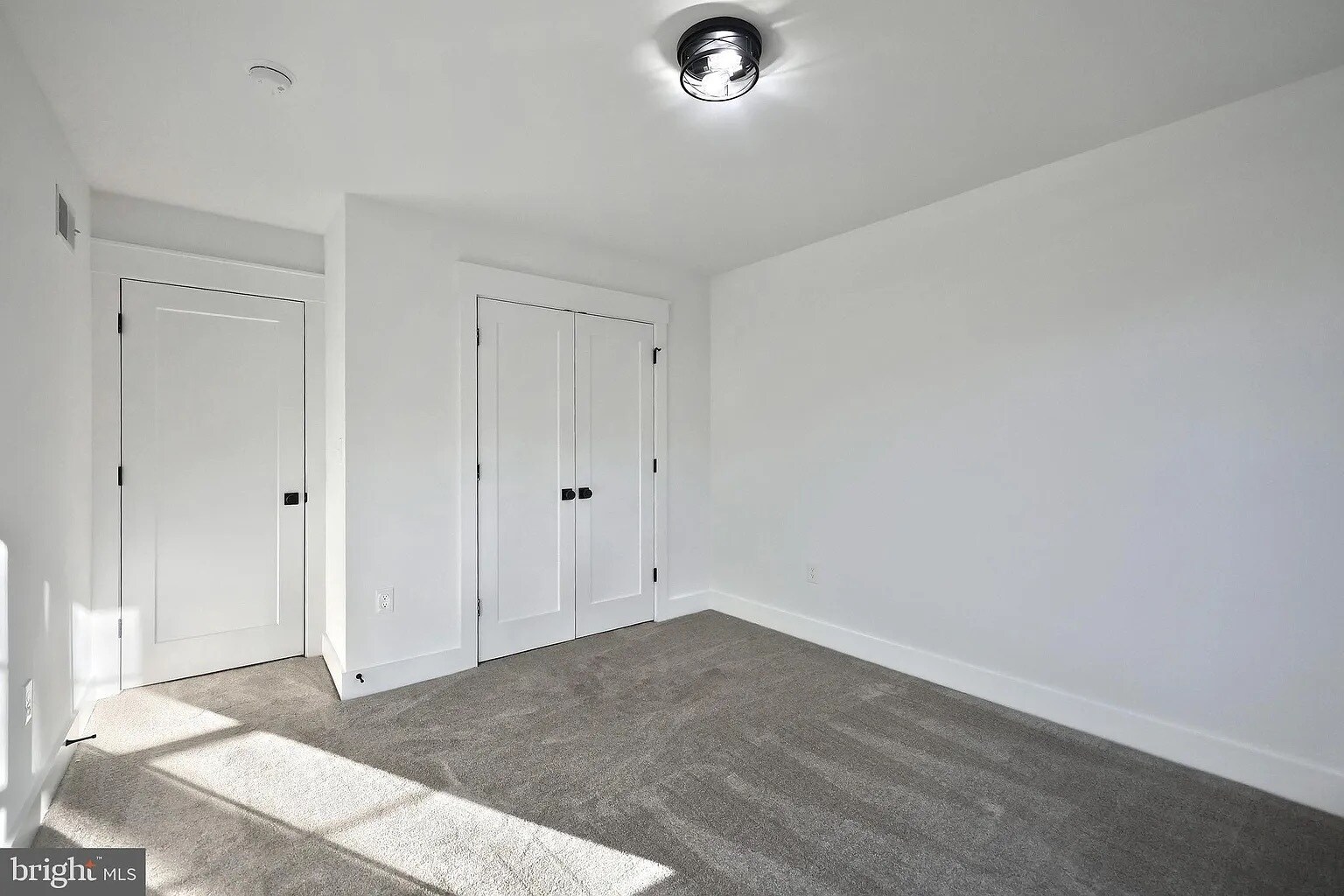 Building Photo - 1024 Trinity Rd